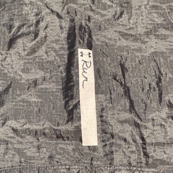 Black Under Armour Hooded Running Jacket - Medium - Picture 8 of 13